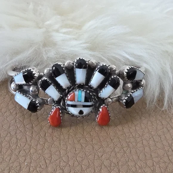 Amazing Vintage Native American Zuni Gemstone Inlaid Bracelet 🖤🤍❤️🎁